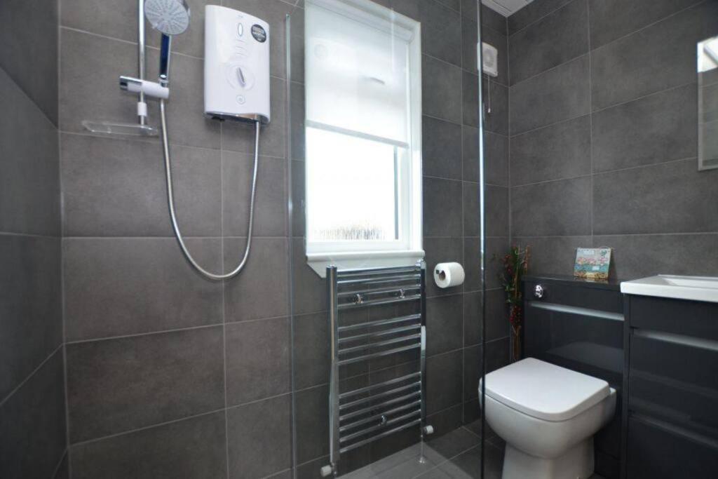 Ideally Located Modern Flat Lejlighed Troon Eksteriør billede