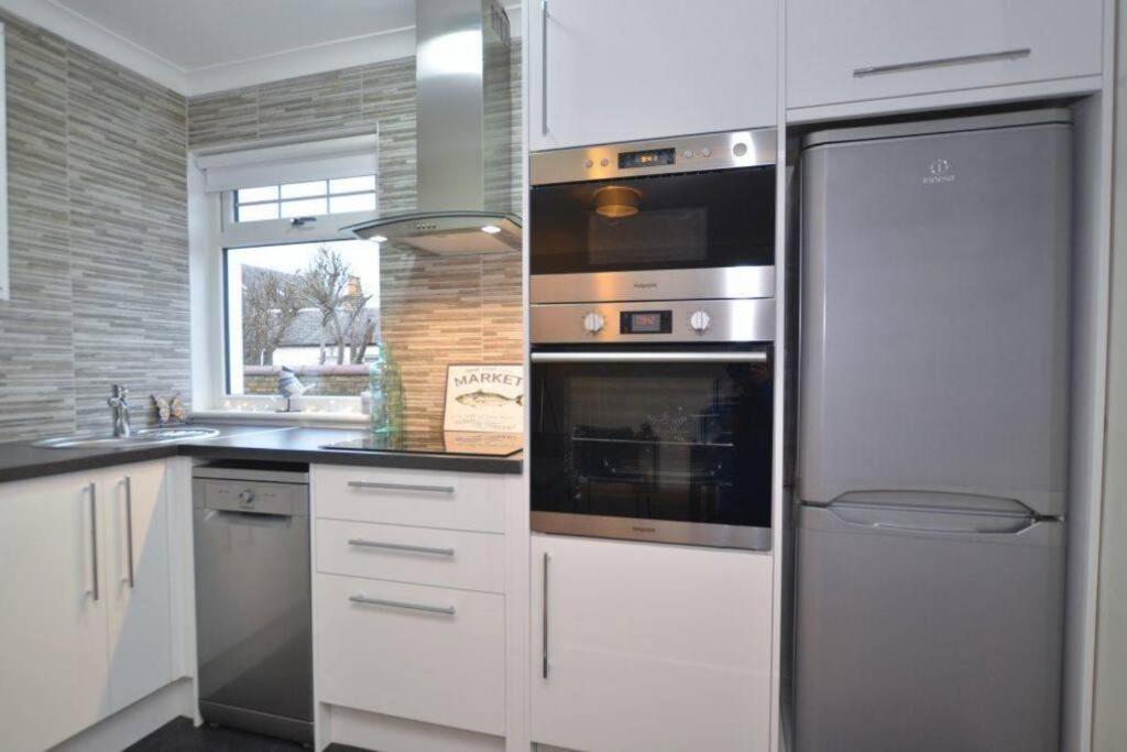 Ideally Located Modern Flat Lejlighed Troon Eksteriør billede